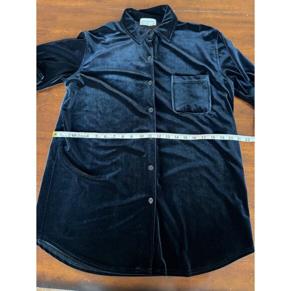 Black Velvet Blouse Sz S Long Sleeve Button Down Holiday NYE Shirt Jones NY - Picture 9 of 14